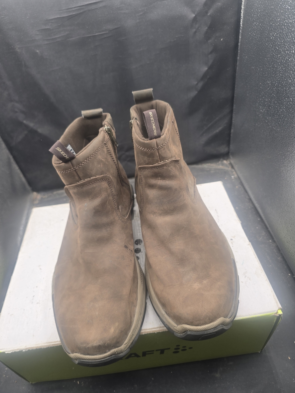 Skechers Men’s Brown Chelsea-Style Leather Zip Boots